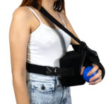 Cabestrillo para brazo de abducción vista posterior