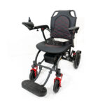 Silla de ruedas eléctrica con amortiguadores HE702