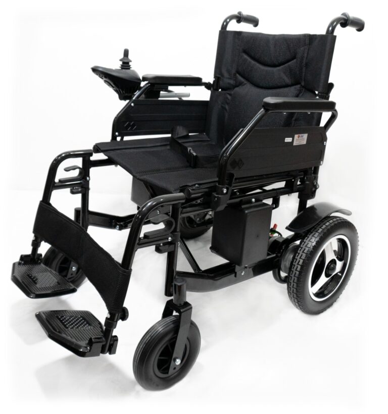 Silla de ruedas eléctrica reposa brazos y pies abatibles HE701